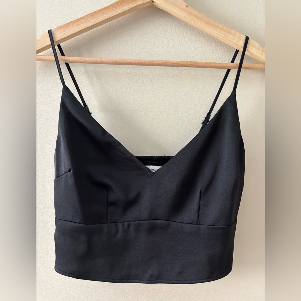 Abercrombie and Fitch - V Neck Satin Cropped Tank - XS